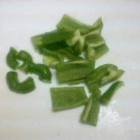 ピーマンの簡単な種の取り方 レシピ 作り方 By Nail Love 666 楽天レシピ ピーマンの簡単な種の取り方 レシピ 作り方 By Nail Love 666 楽天レシピ